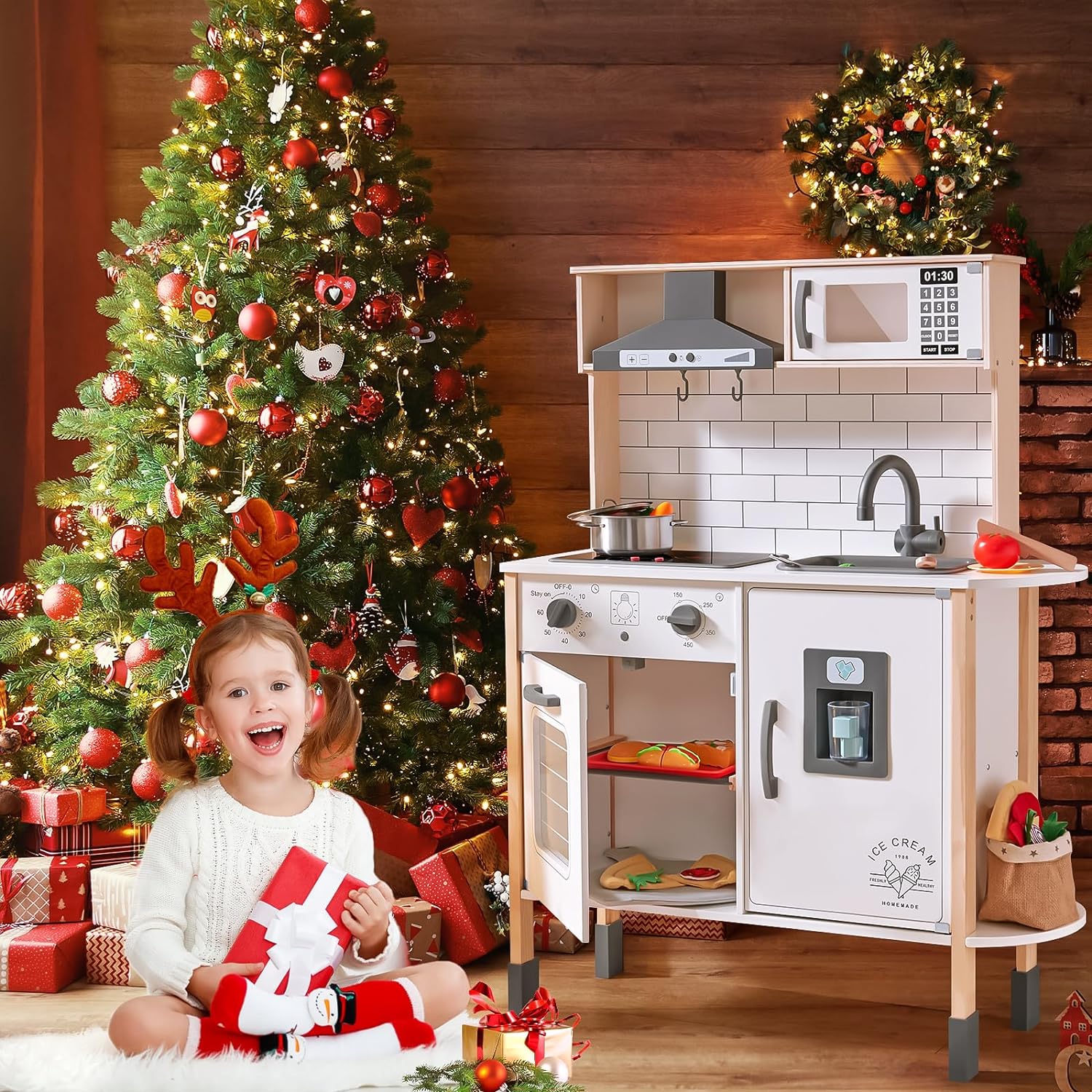 Children's small land play kitchen, wooden children's play kitchen toy set